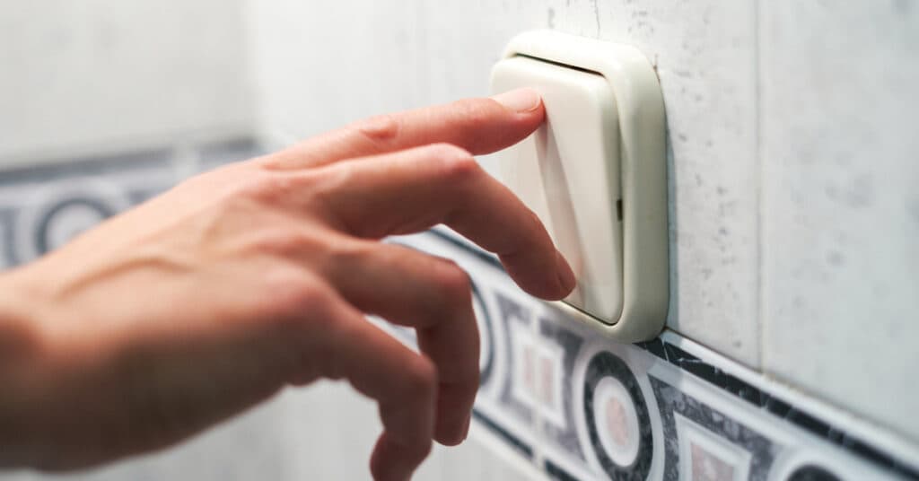 Why you should reduce energy usage before replacing it with solar | DroneQuote