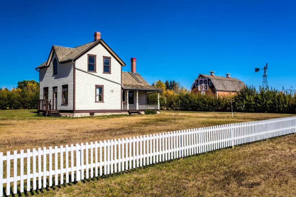 Don't Get Roofwinked: Expert Tips for Buying a Home with An Older Roof | DroneQuote